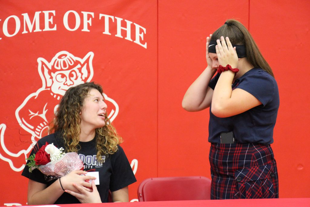 2018-19 Zoe Volcko Signing